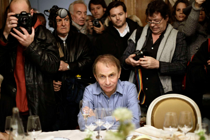 'Sumisión', de Houellebecq, fue líder de ventas en Francia durante 2015. (Foto: AP)