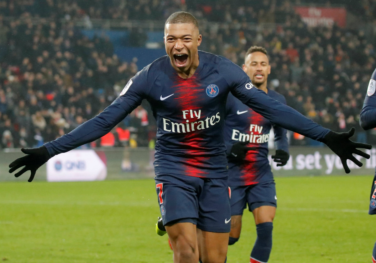 Kylian Mbappé marcó 'hat-trick' en la goleada del PSG (Reuters)