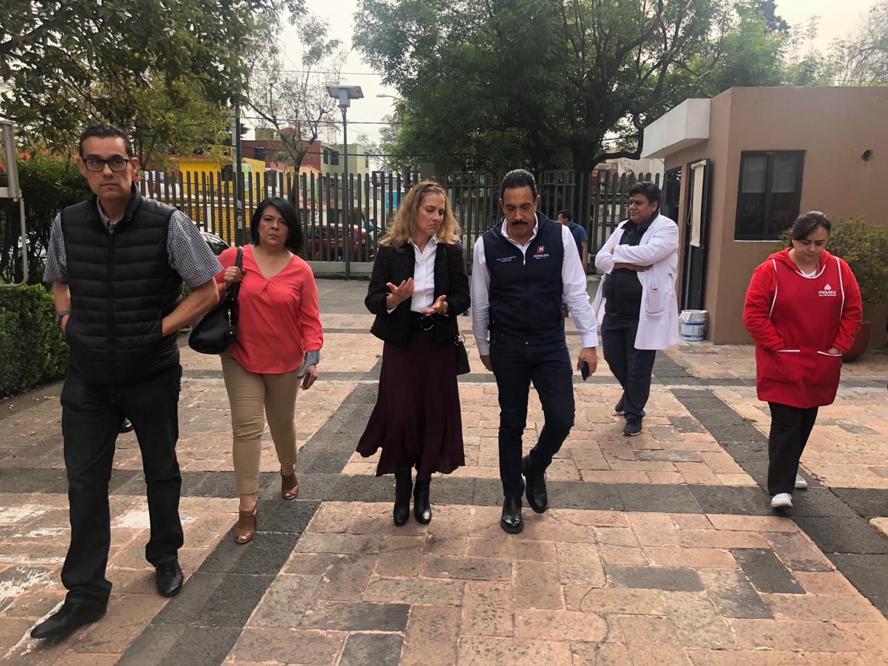 Omar Fayad se encuentra en el Hospital Central Norte de Pemex con Beatriz Gutiérrez Müller. (Especial)