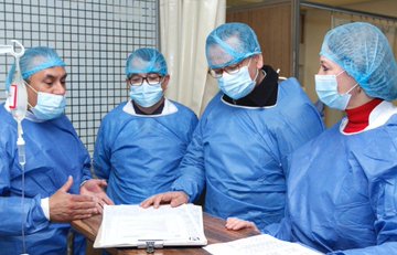 El secretario de Salud visitó el hospital de Las Lomas para vigilar la atención a los afecctados. (IMSS)