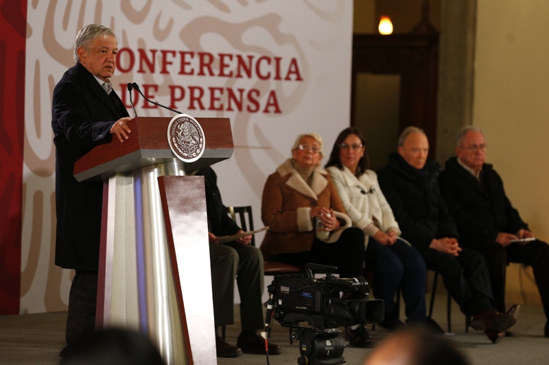 Conferencia de prensa por tercer día de explosión en Tlahuelilpan. (Héctor Téllez)