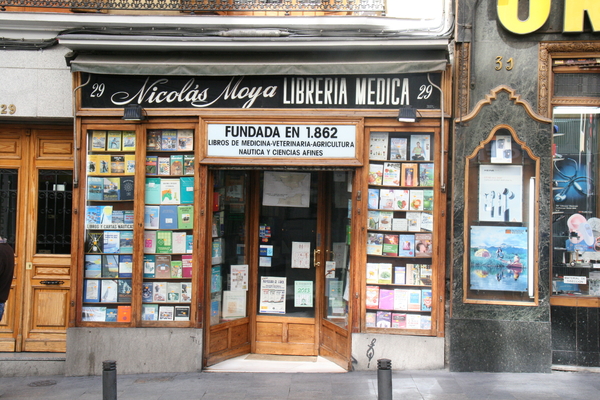 La librería ofrecía libros especializados en Medicina y Veterinaria. (Especial)