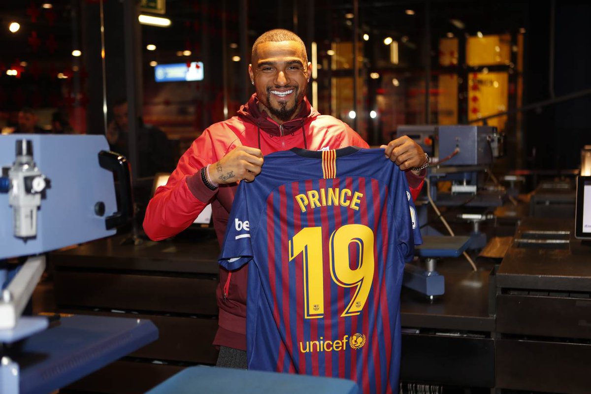 Kevin-Prince Boateng, nuevo jugador del Barcelona (@FCBarcelona)