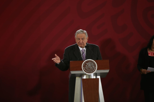 El presidente Andrés Manuel López Obrador anunció un plan de desarrollo en municipios afectados por el huachicoleo. |Juan Carlos Bautista