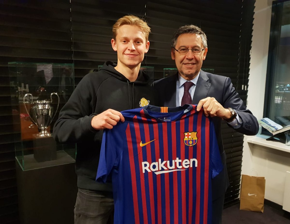 Frenkie de Jong es nuevo jugador del Barcelona (Twitter: @jmbartomeu)