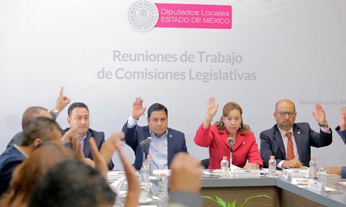 La reunión de comisiones unidades se llevó a cabo a puerta cerrada. (Especial)