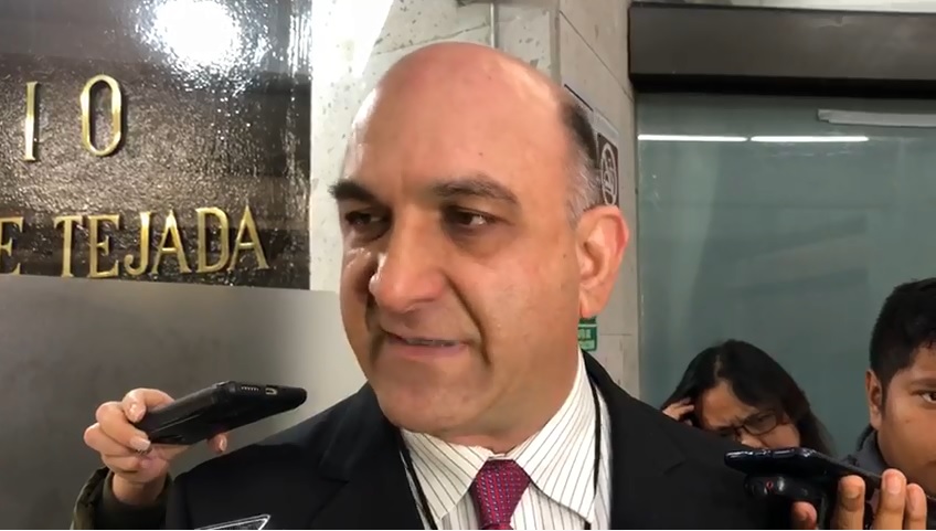 El defensor de Winckler, Moisés Melhem Marcos, señaló que solicitaría el sobreseimiento de la demanda.