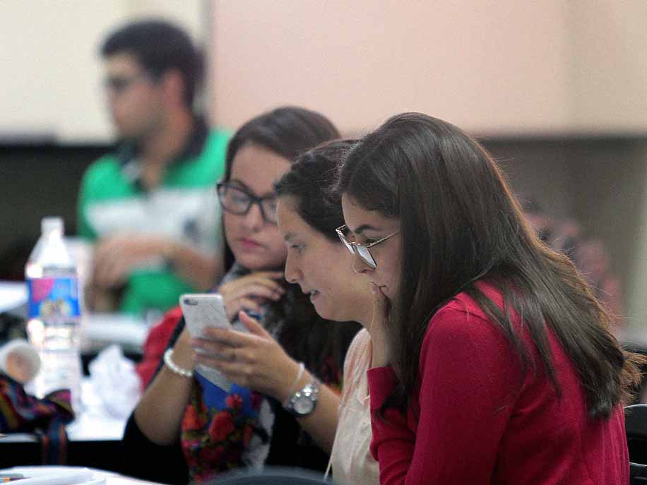 Las estudiantes optaron por desarrollar la app debido a problemas de seguridad alrededor de su facultad. (Manuel Guadarrama)