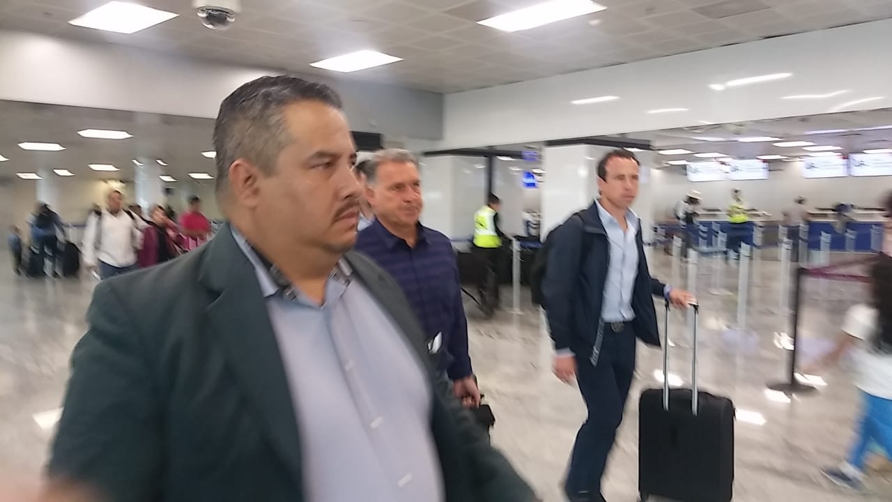 Gerardo Martino  llegó a Guadalajara (Jesús Hernández Téllez)