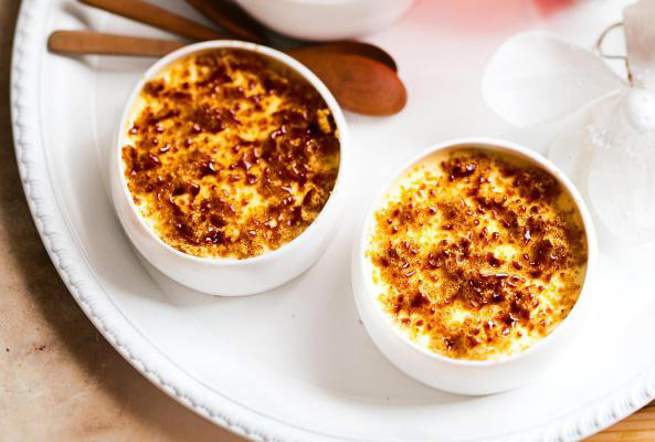 La Crema Catalana es un postre típico de huevo y azúcar (Cortesía)
