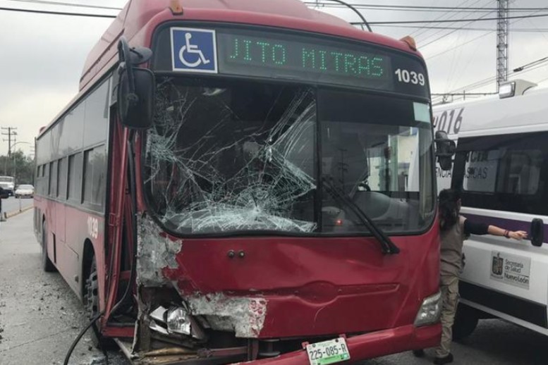 Tres de las personas heridas fueron trasladadas a hospitales cercanos (Foto: Especial)