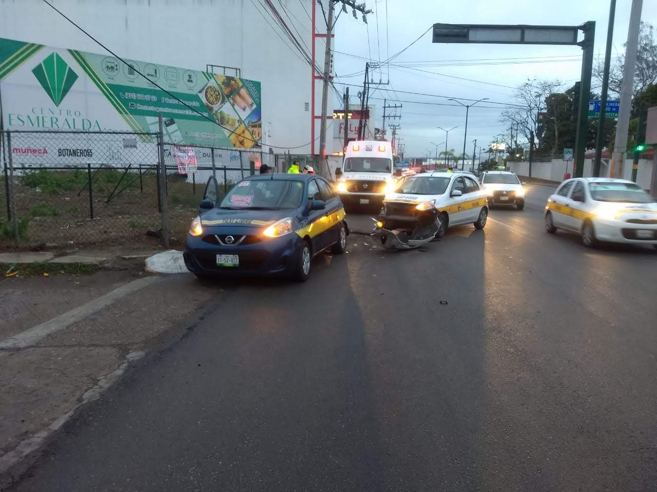 Vehículos involucrados en el percance.