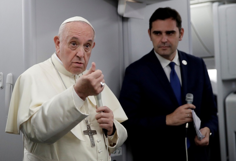 "El problema de la violencia a mí me aterra", confesó el papa a bordo del avión que lo lleva de regreso al Vaticano.