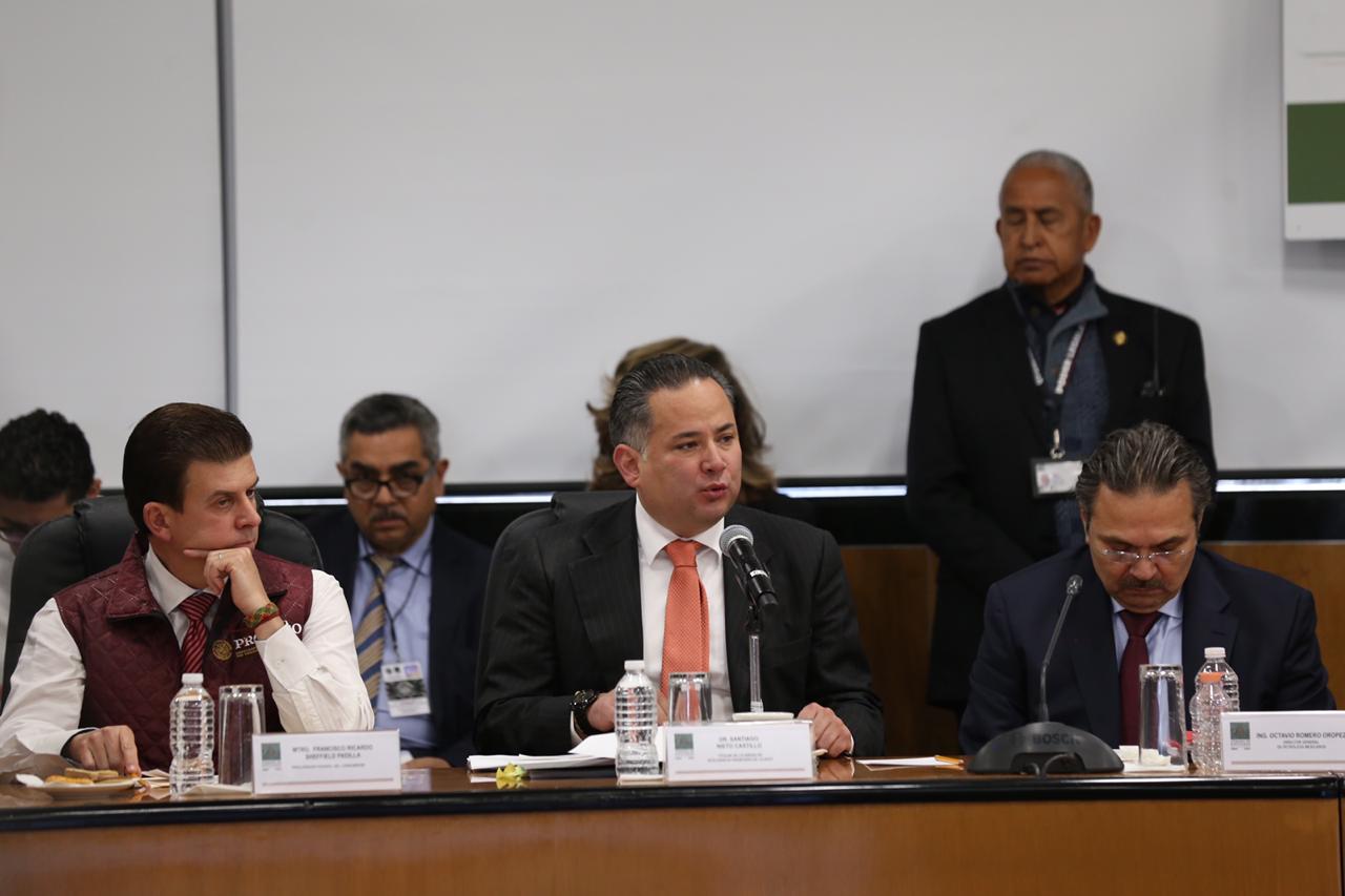 Santiago Nieto, titular de la Unidad de Inteligencia Financiera comparece ante comisiones en la Cámara de diputados. (Foto: Nelly Salas)