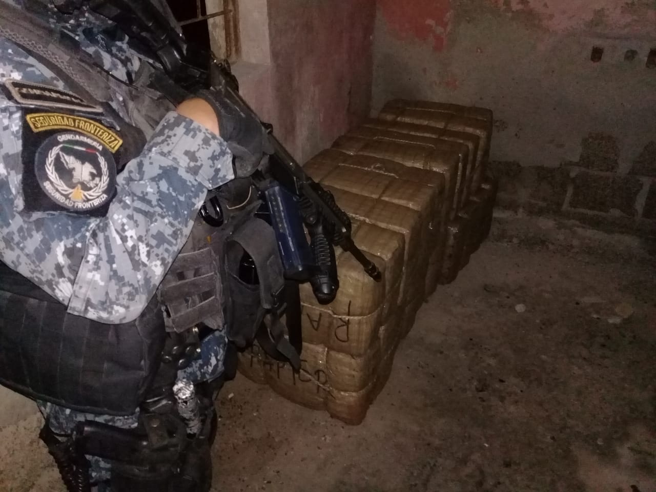 El peso aproximado del producto fue de 40 kilogramos, que quedó a disposición del Agente del Ministerio Público Federal.
