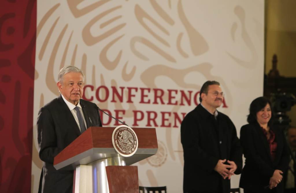 AMLO aseguró que en uno días más se normalizará el abasto de combustible. | Ariana Pérez