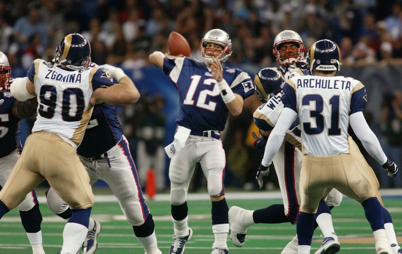 Super Bowl 2002 entre Patriotas y Rams (AP)