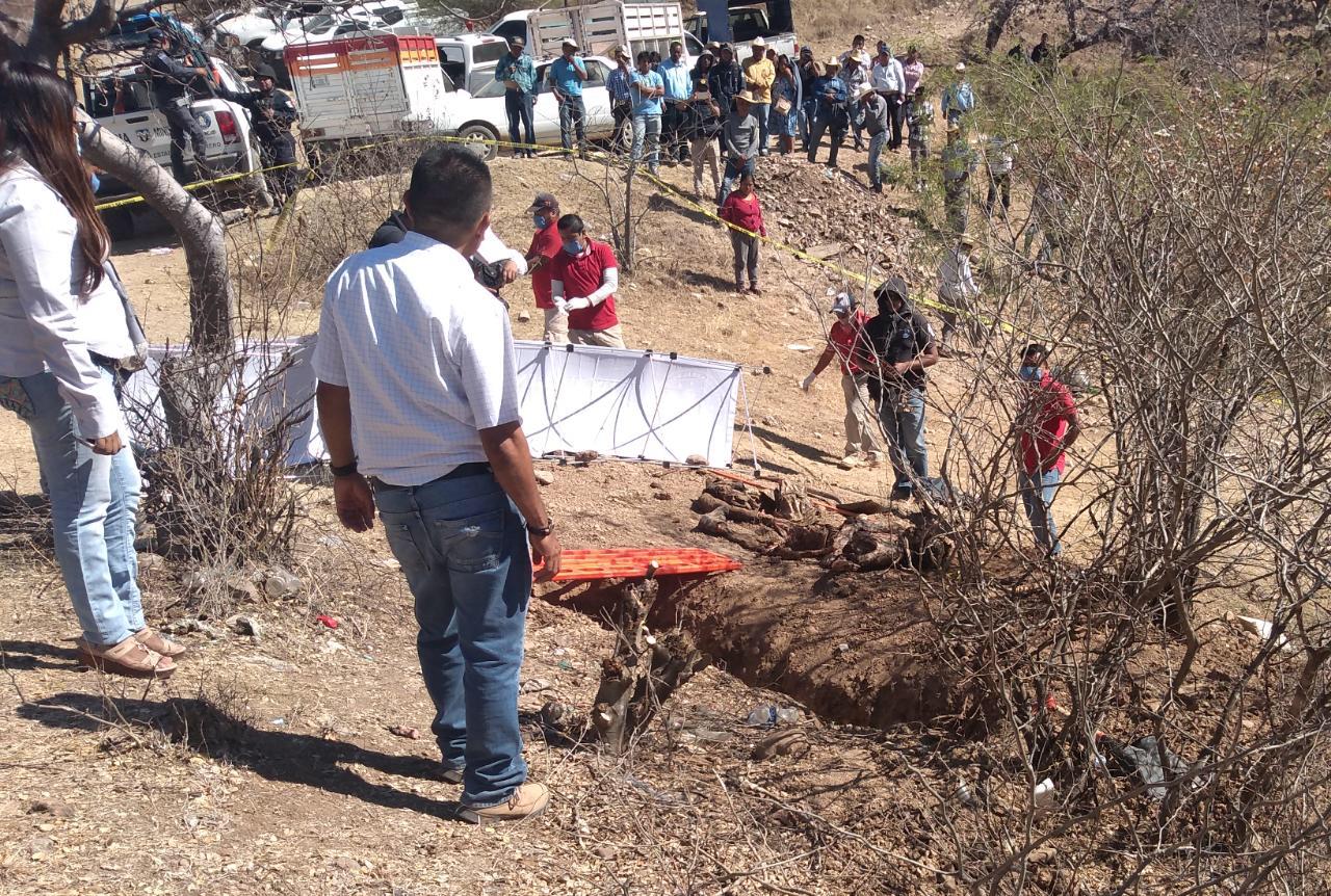 El cuerpo fue hallado dentro de una fosa en Cochoapa. (Rogelio Agustín Esteban)