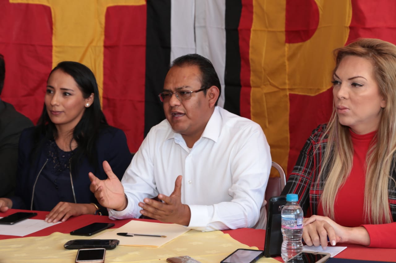 Dirigencia y militantes del Partido del Trabajo. (Maribel Calderón)