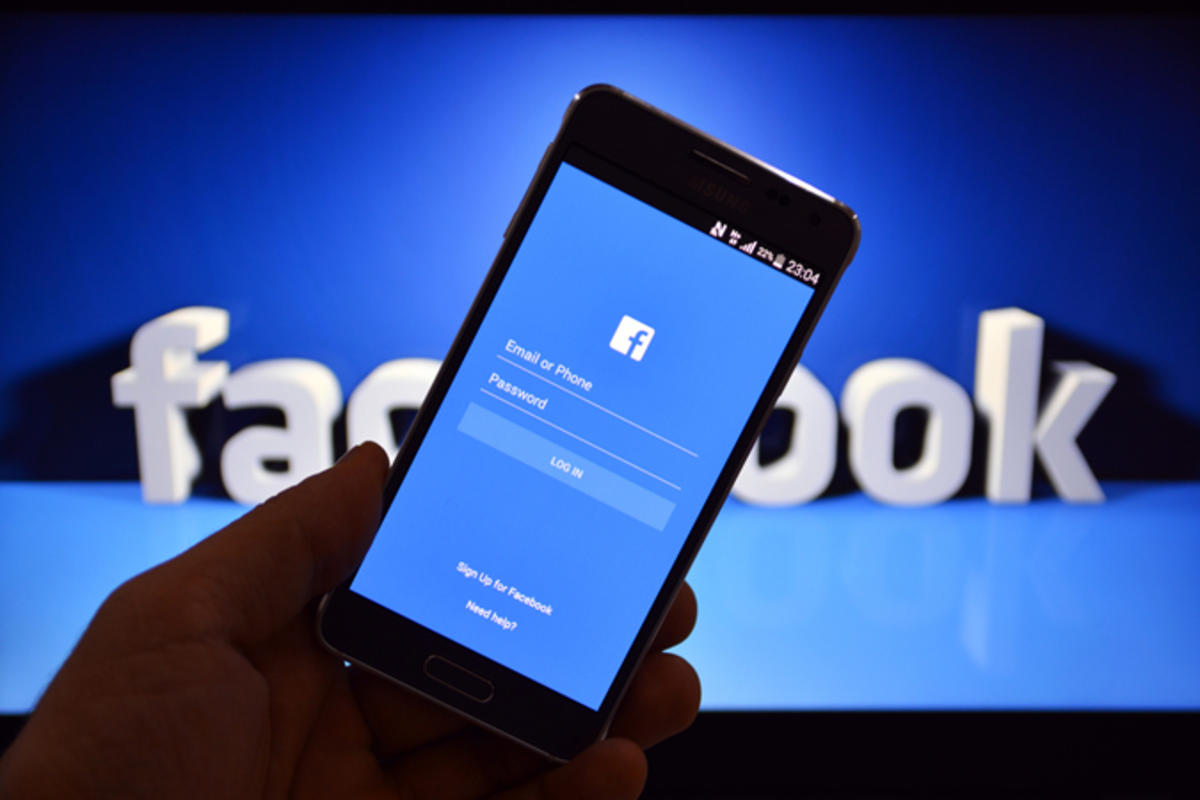 ¿Facebook contribuye a la violencia de género? (Shutterstock)