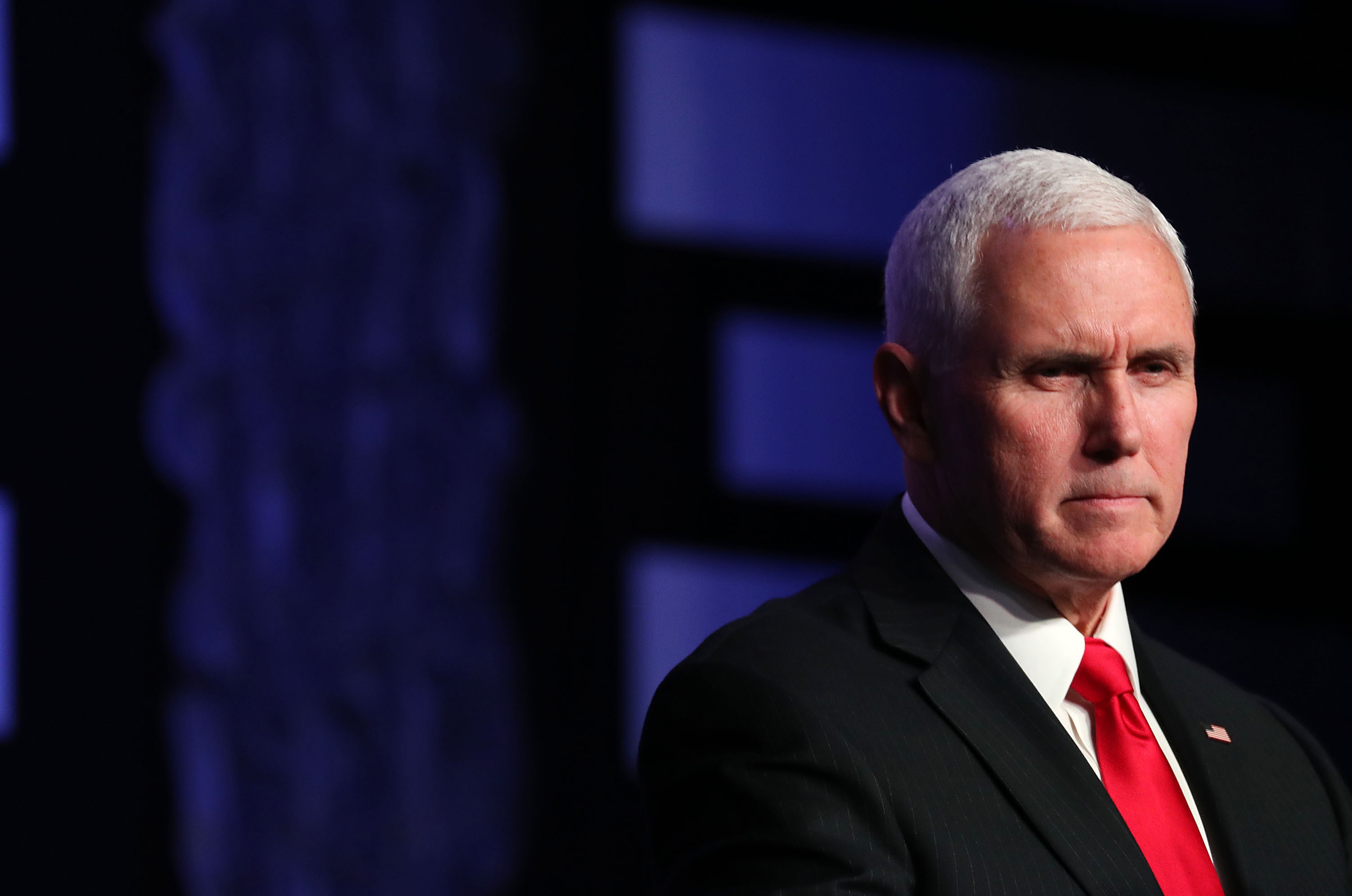 Mike Pence dijo que este no es el momento del diálogo, es el momento de la acción. (AFP)