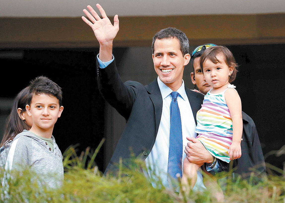 El opositor responsabilizó a Maduro de lo que pudiera pasar a Miranda, su hija de casi 2 años. (Reuters)