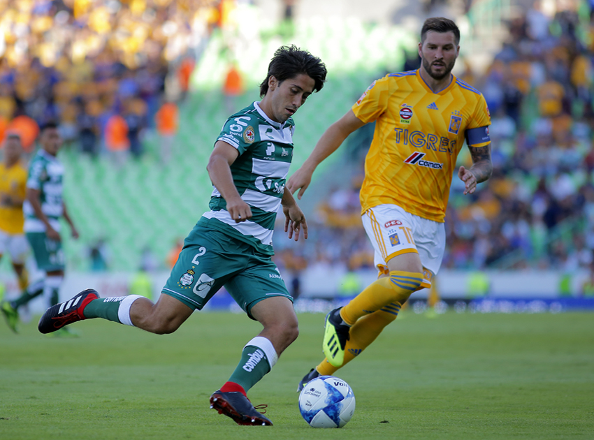 Santos va por su primera victoria como visitante al complicado Volcán. (La Afición)