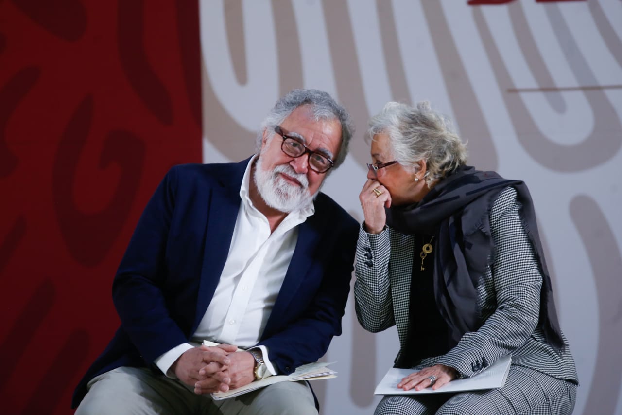 Alejandro Encinas y Olga Sánchez Cordero (Foto: Araceli López).