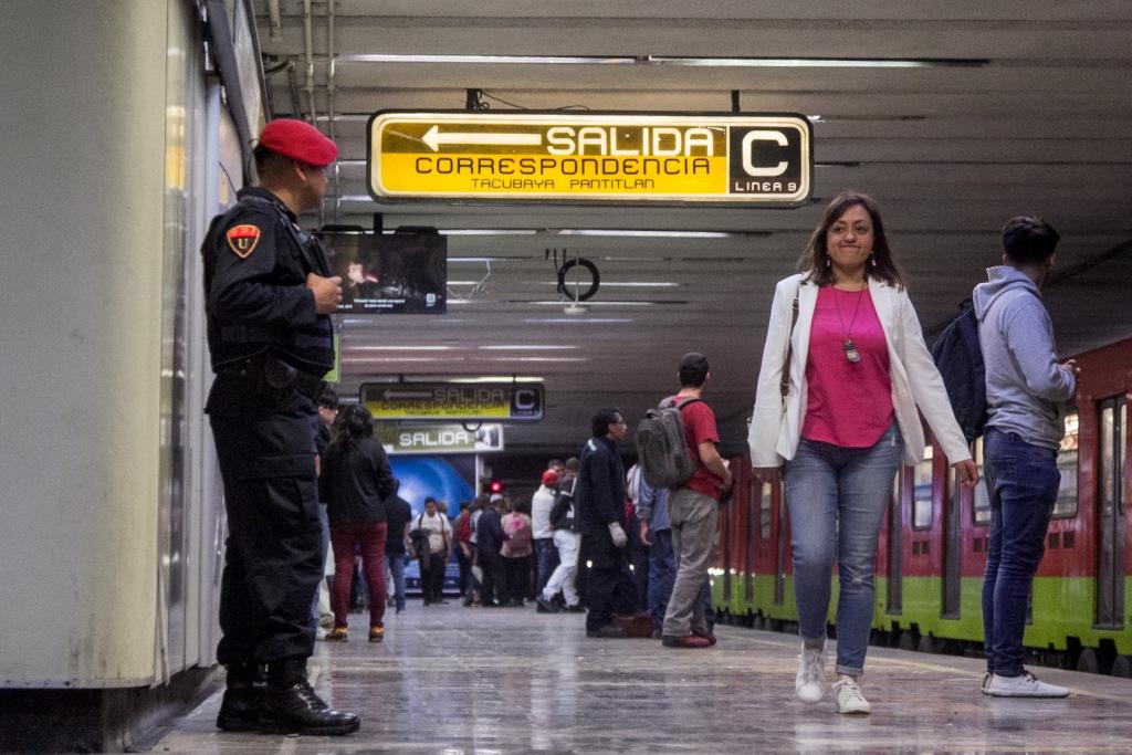 Hay al menos 13 denuncias por intento de secuestro en el Metro, informó la procuradora capitalina. (Cuartoscuro)