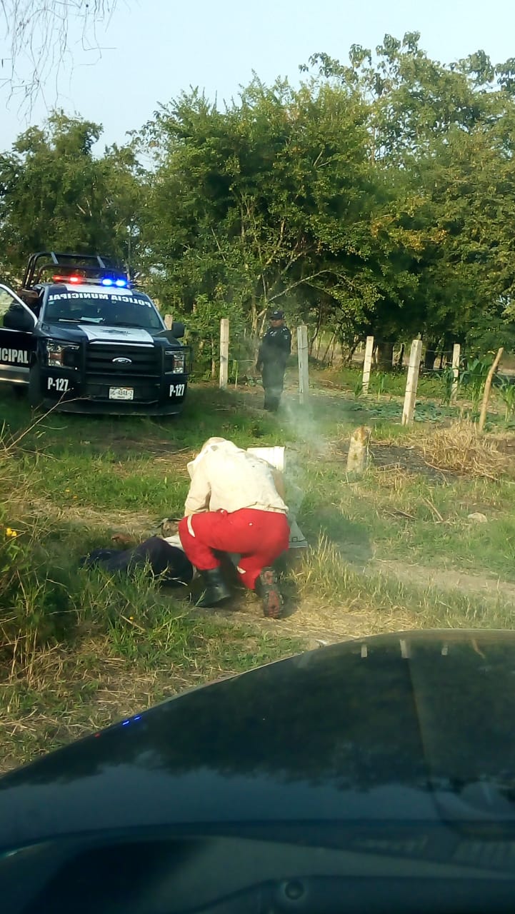Hallan el cuerpo de un hombre cerca a la carretera Huejutla-Chalahuiyapa. (Cortesía)