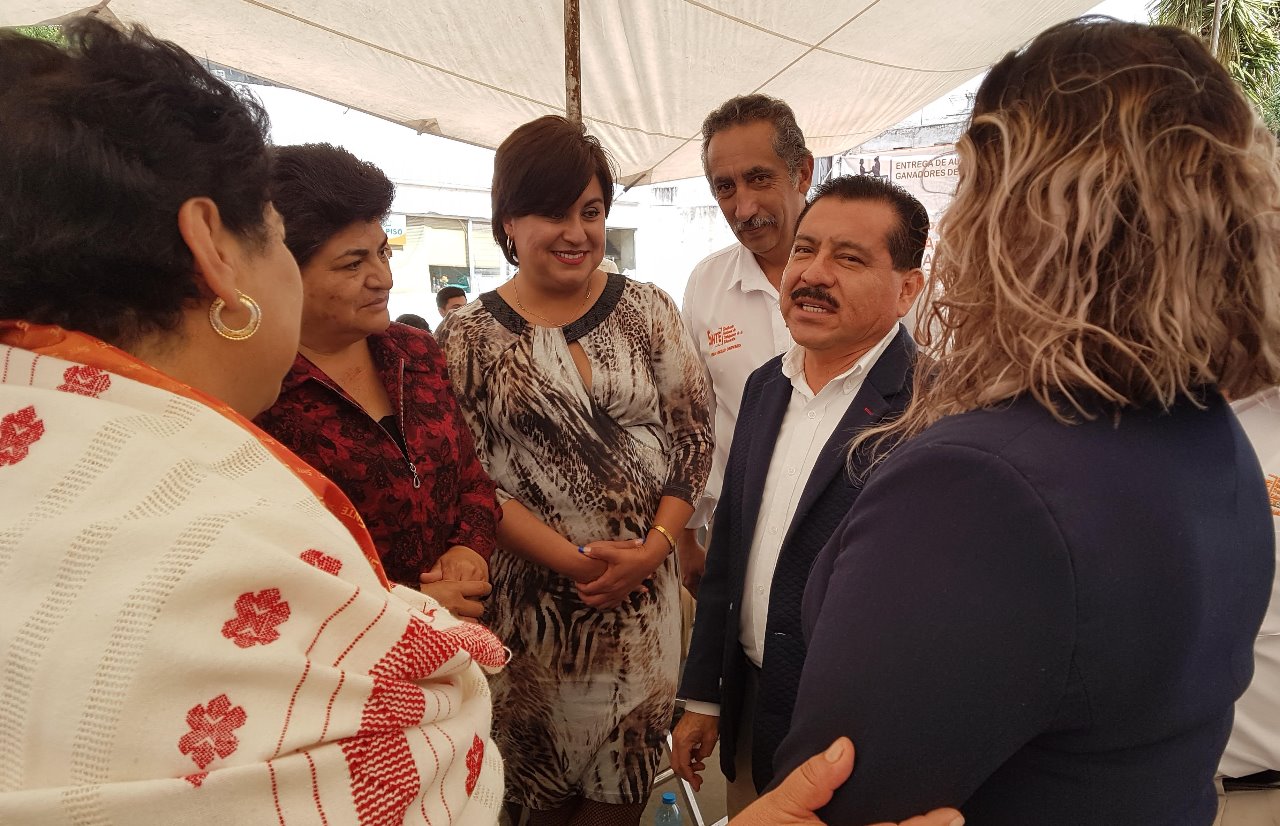 En el mes de diciembre, los docentes poblanos recibieron sus dos quincenas salariales y la primera parte de su aguinaldo de 90 días (Jaime Zambrano)