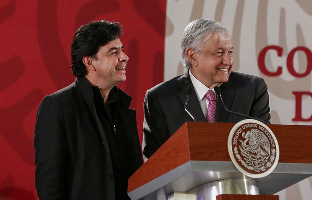 El presidente Andrés Manuel López Obrador, acompañado por el vocero Jesús Ramírez (Presidencia)