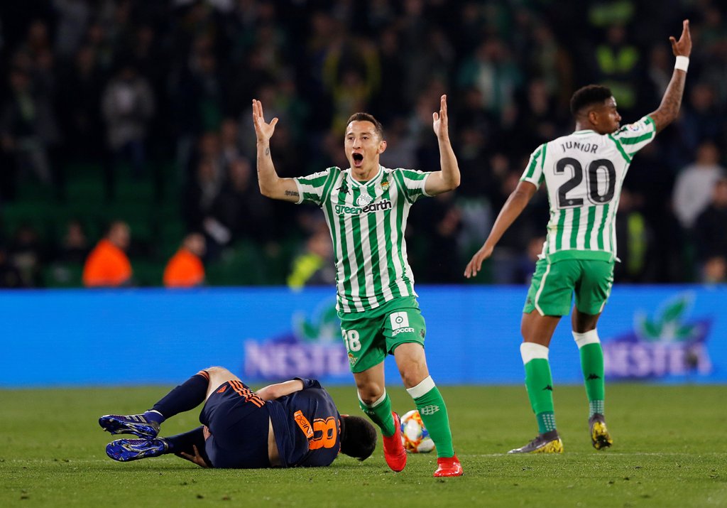 Andrés Guardado jugó los 90 minutos en el Betis vs. Valencia (Rueters)