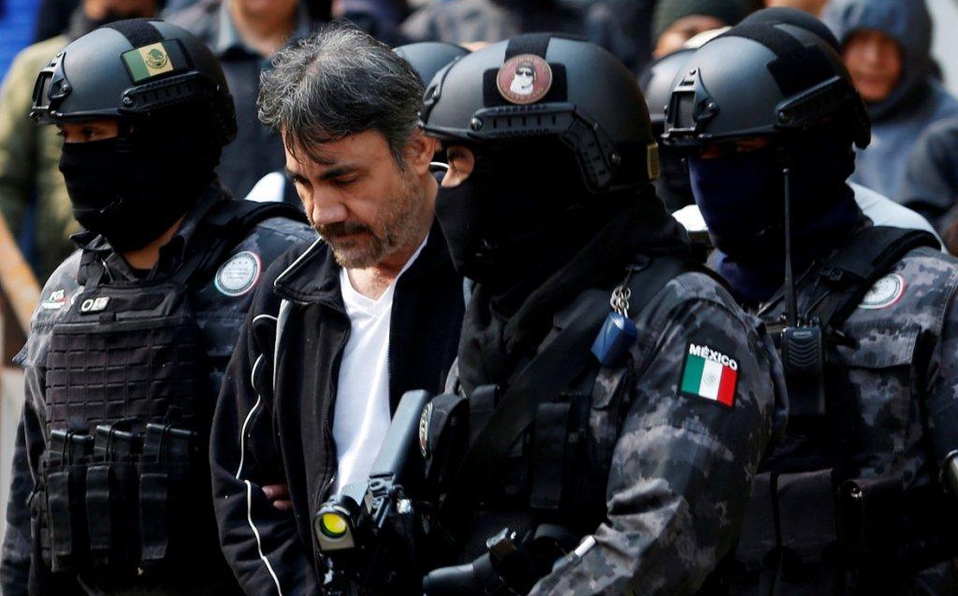'El Licenciado' fue detenido por elementos del Ejército y de la Agencia de Investigación Criminal de la PGR.