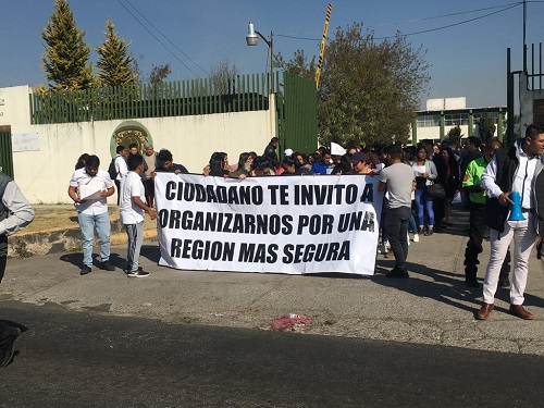 Los universitarios se solidarizaron con la familia de su compañera. (Especial)