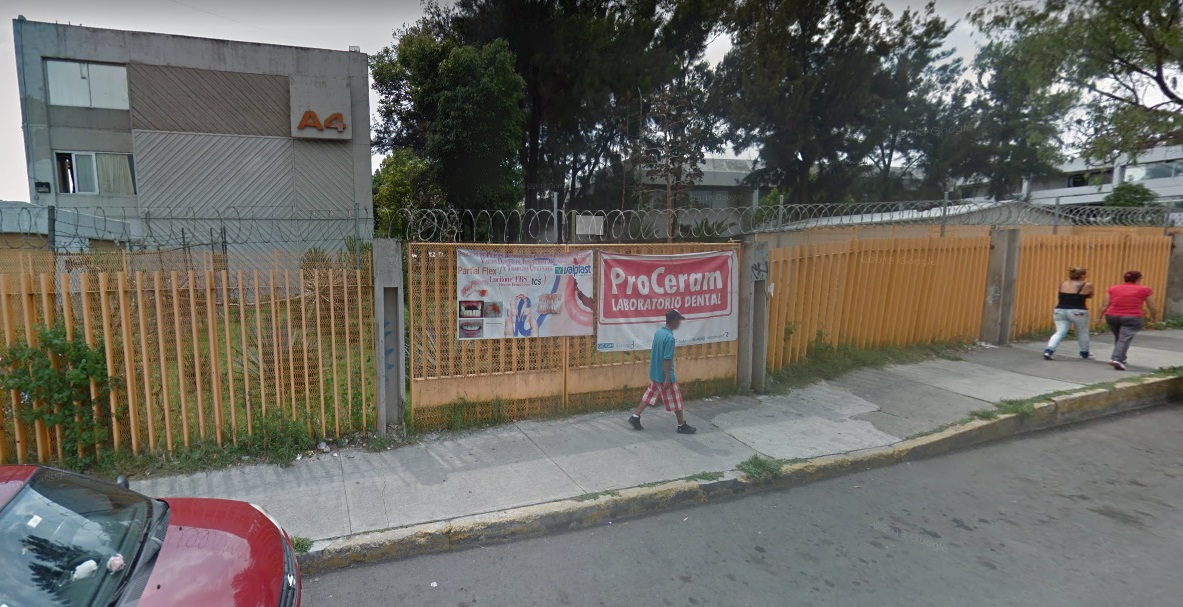 Dos estudiantes fueron heridos de bala luego de que un sujeto les disparara. (Google Maps)