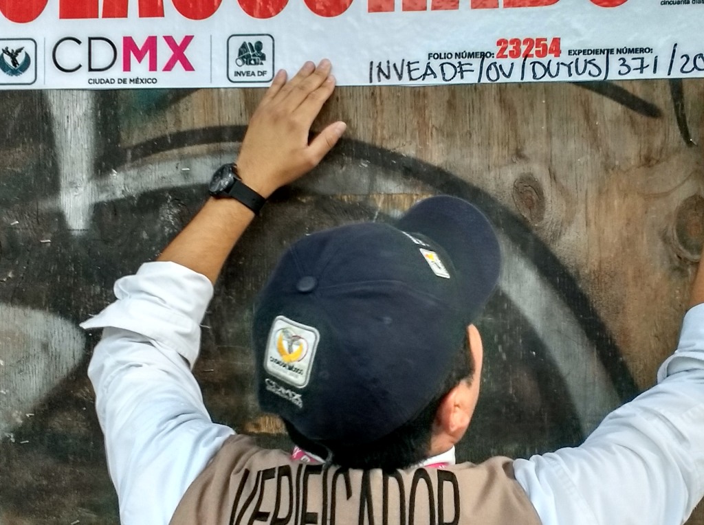 El Invea suspendió 14 inmuebles irregulares en la capital. | Cuartoscuro