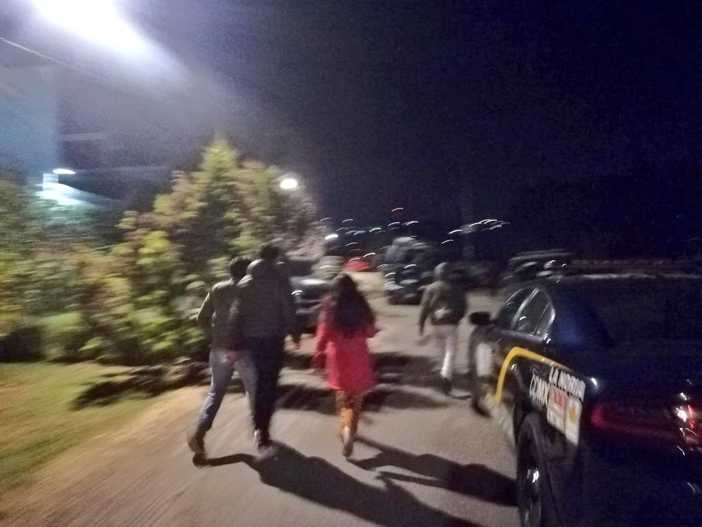 Tras linchamiento, se encuentran en situación crítica cuatro policías. (Jorge Becerril)