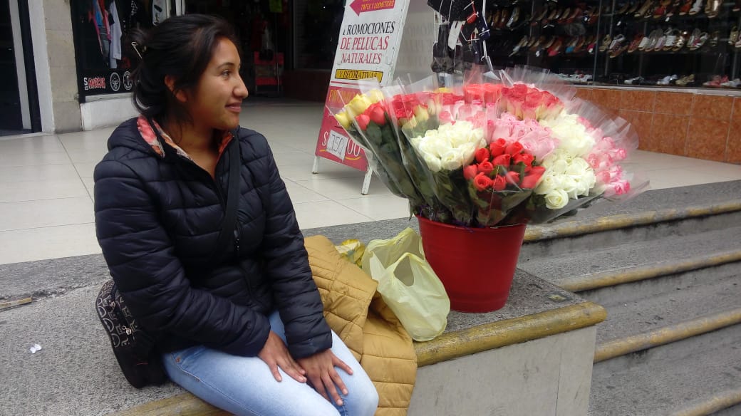 Rosita Granillo, vendedora de flores de la zona centro de Pachuca. (Elizabeth Hernández)