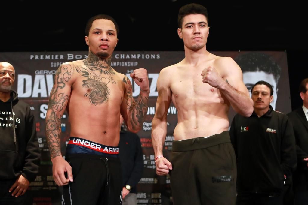 Gervonta Davis y Hugo Ruiz (Twitter @WBABoxing)