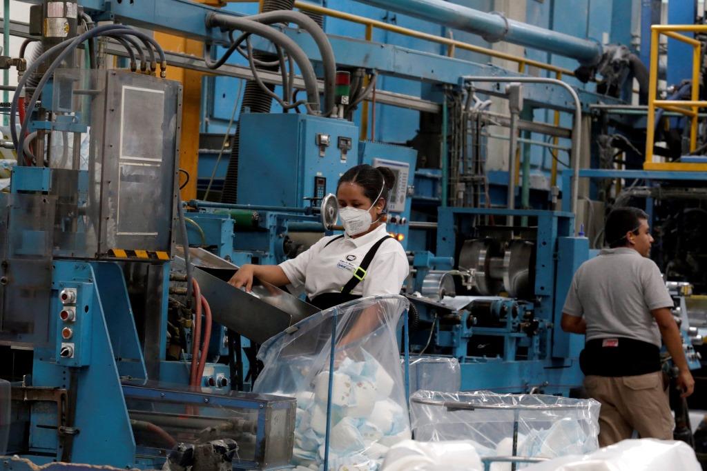 5.2% fue el ajuste promedio que se reportó a nivel nacional, por lo que Puebla se ubicó entre los 18 estados que rebasó el índice (M. Novo)