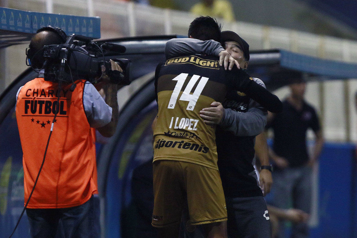 Maradona y Dorados ganaron en Copa MX (Imago7)