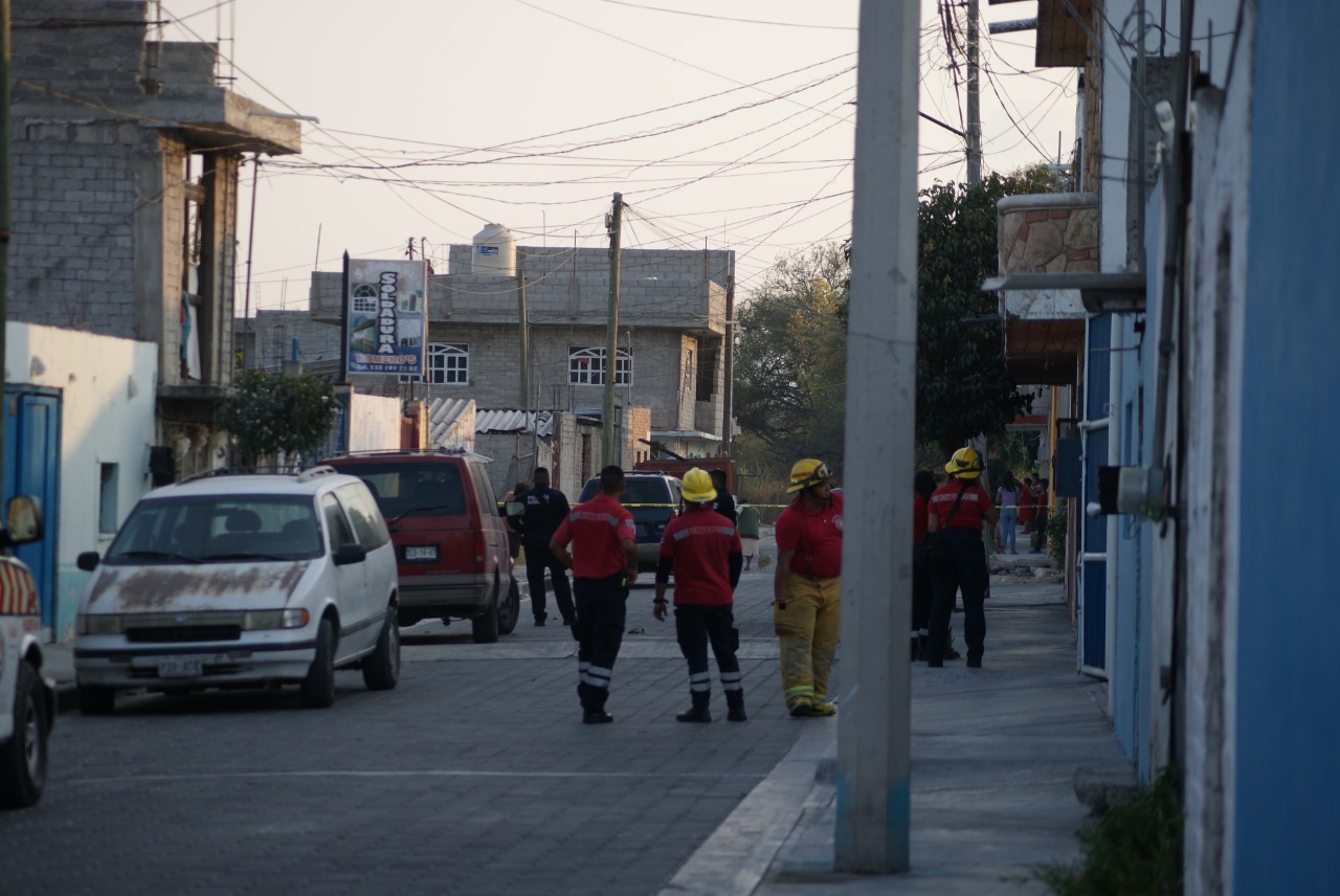 Sus familiares que estaban en el lugar habían buscado acercarse a él para dialogar y convencerlo a que bajara (Apolonia Amayo)