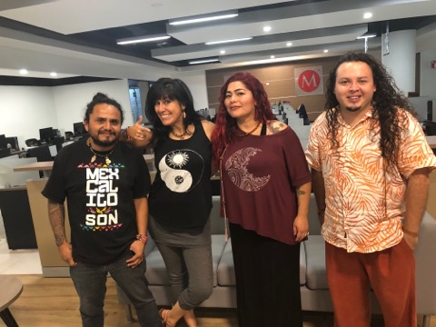 Quieren contribuir con su talento y gusto por este arte y que ello aporte un poco a la mejora de la educación en la niñez.