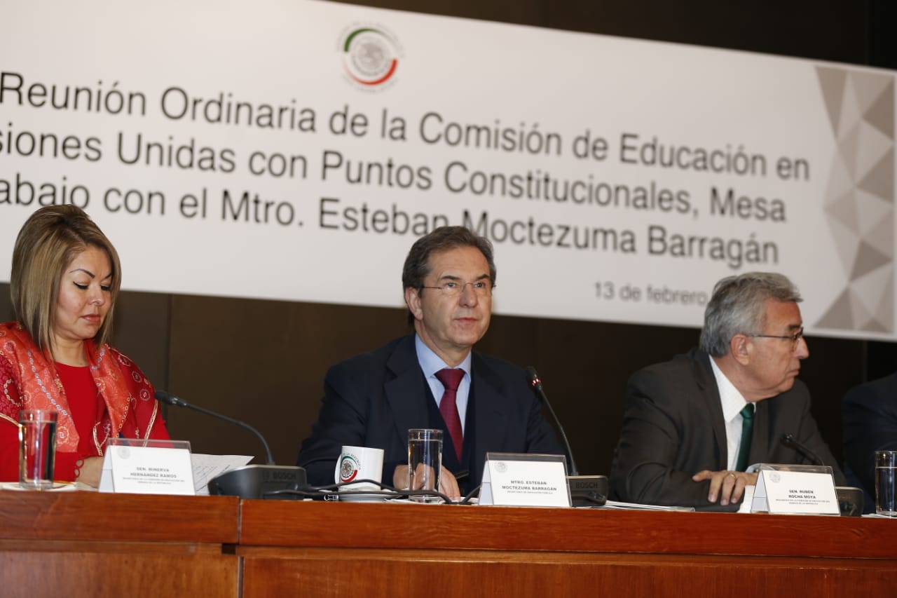 El secretario de Educación, Esteban Moctezuma, compareció ante senadores (Héctor Téllez)