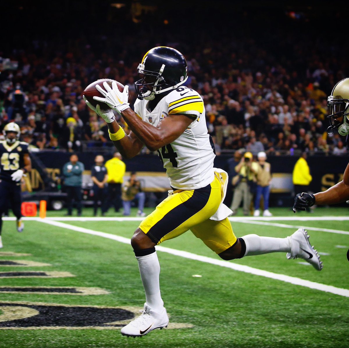 Anotación de Antonio Brown ante los Santos (Twitter Antonio Brown)