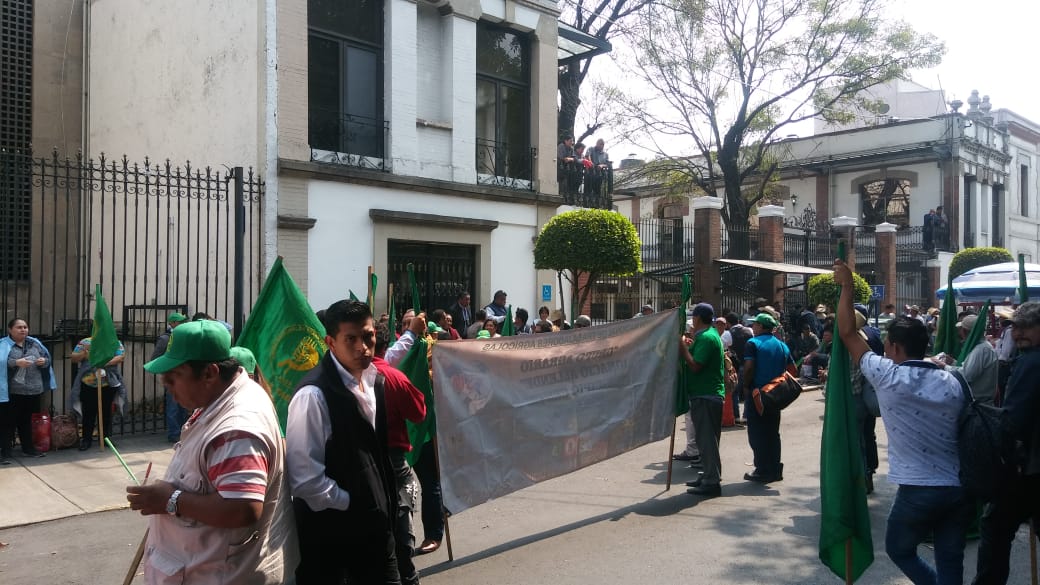 Los campesinos se manifestaron por falta de acuerdos en una mesa de diálogo con la Sedatu. (César Velázquez)