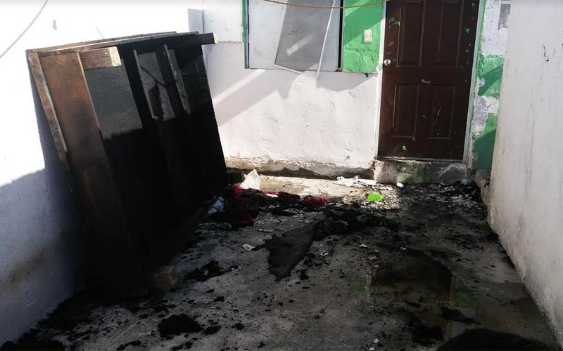 Aunque llegaron cuerpos de emergencia, el siniestro había sido sofocado por los vecinos.