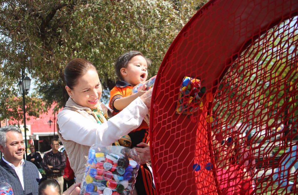 “Abrazando de corazón es la mejor muestra de que queremos una sociedad que construya la paz": Cristina Díaz, alcaldesa de guadalupe. Foto: Especial