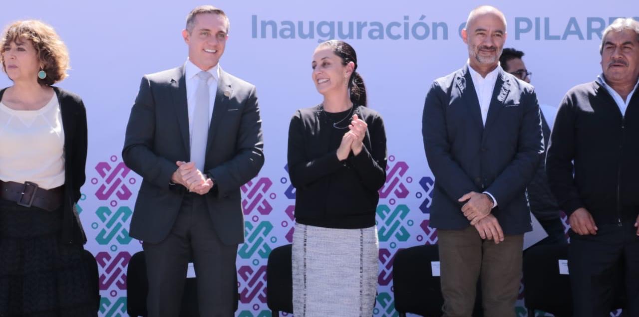 Adrián Rubalcava y Claudia Sheinbaum en el programa PILARES. (Especial)